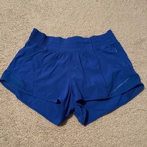 Lululemon Hotty Hot High Rise Shorts 2.5”